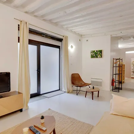 Elegant -2br-4p- Le Marais * Parigi